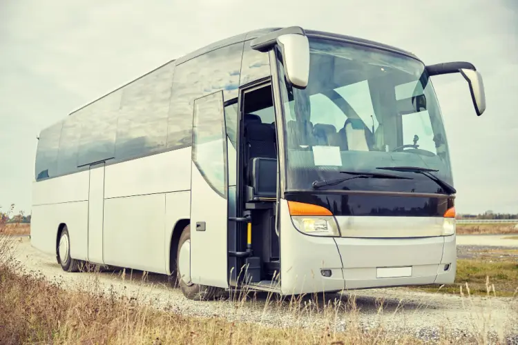 canada-bus-travel.jpg