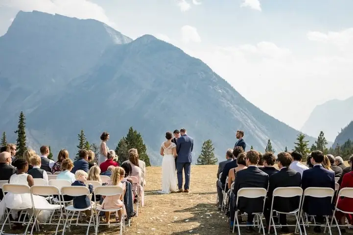mountain-wedding-venues-alberta.jpg