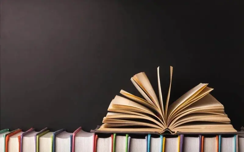 imgi_41_This-Is-How-Long-It-Takes-To-Read-The-Whole-Dictionary_509582812-Billion-Photos_FT_1649193630.jpeg