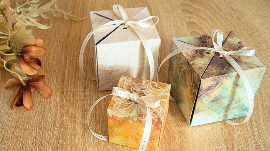 gift boxes.png