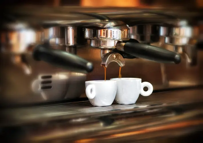 close-up-coffee-cup-cafe.jpg