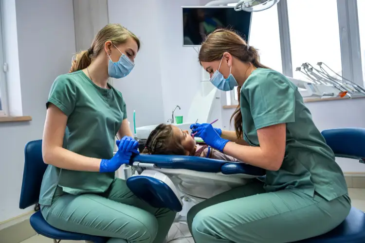 dental-hygienists-working-patient.jpg