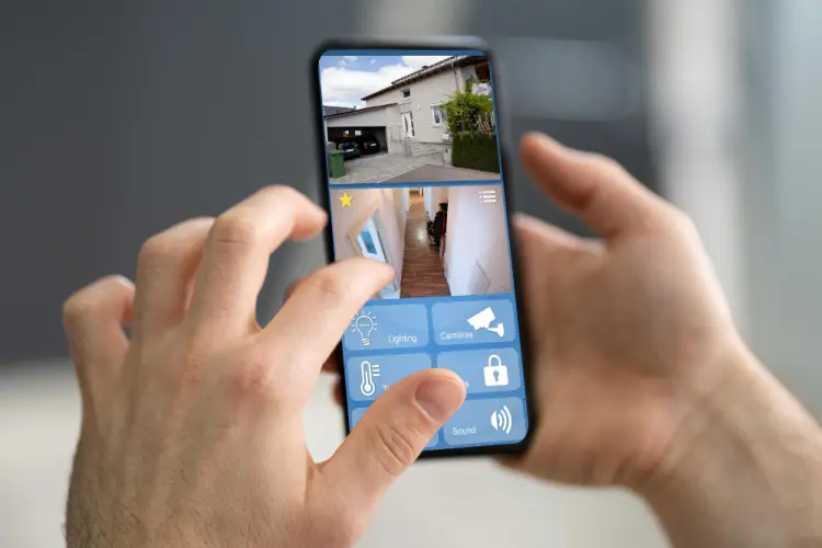 home-security-app-smartphone-monitoring.jpg