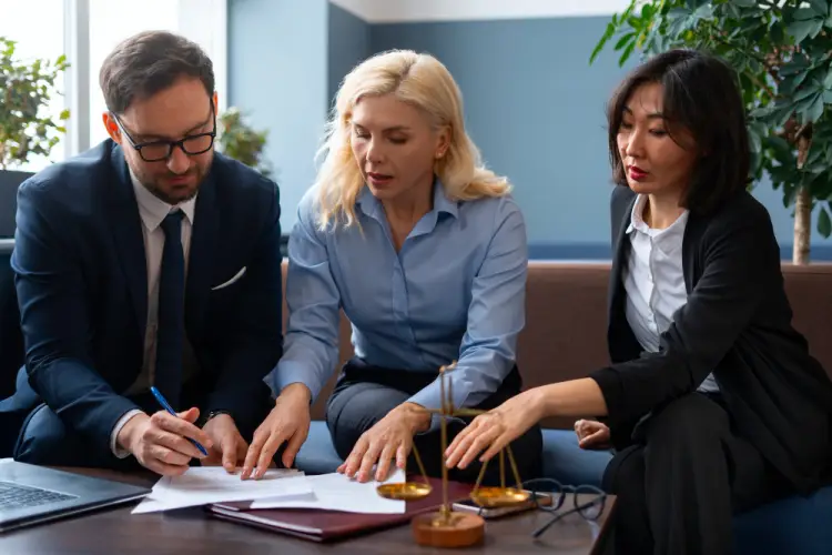 business-law-agreement-signing.jpg