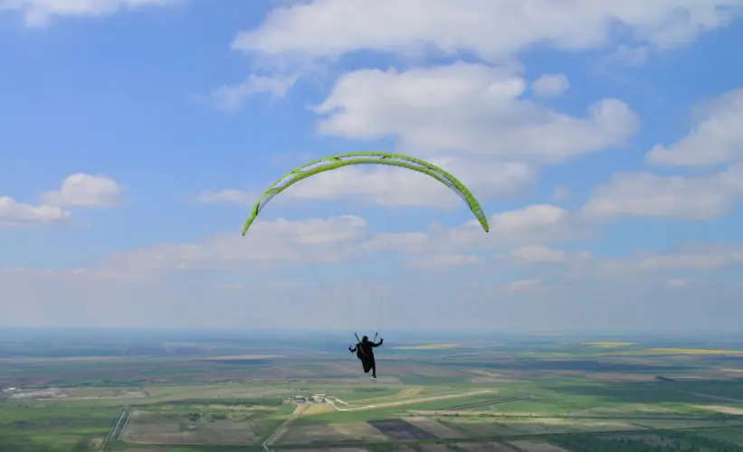 wingsuit-flying-extreme-sport.jpg