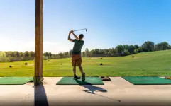 Crescent Drive Golf Course - Winnipeg business