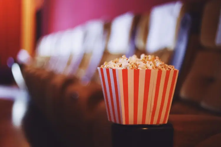 popcorn-bucket-cinema-seats.jpg