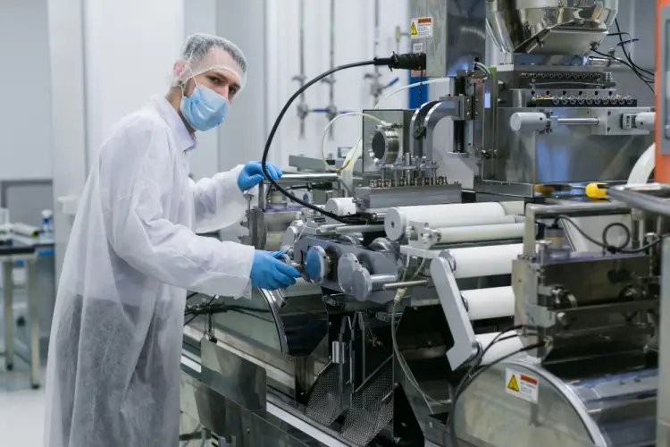 cleanroom-technician-industrial-machine.jpg