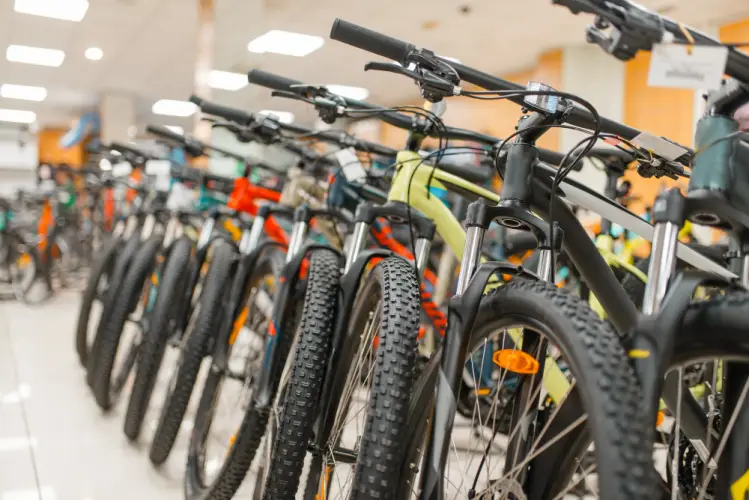 closeup-of-mountain-bikes-in-bike-shop.jpg