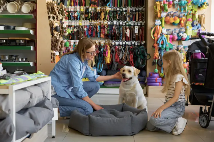 mother-and-daughter-pet-shopping.jpg