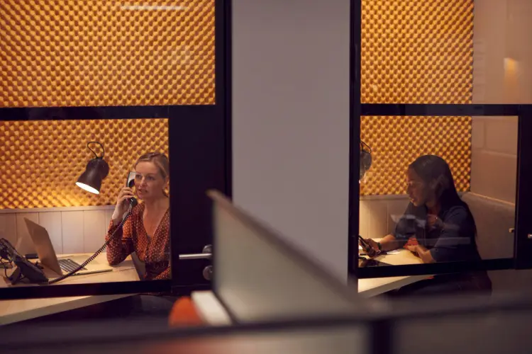 soundproof-phone-booth-office-call-space.jpg