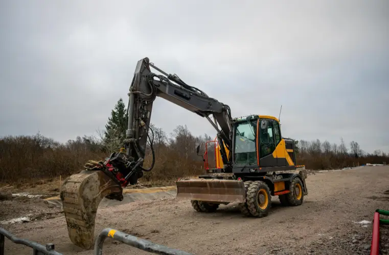 excavator-at-work-on-construction-site.jpg