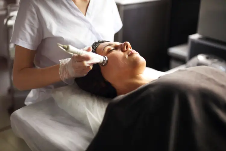 injectable-dermal-fillers-preparation.jpg