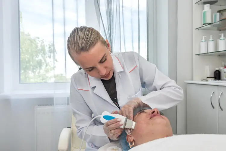 skin-care-professional-microneedling.jpg