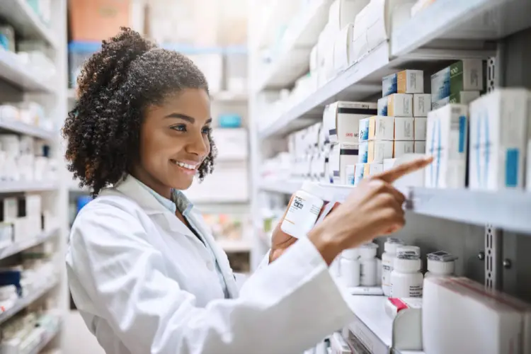 pharmacist-selecting-medication.jpg
