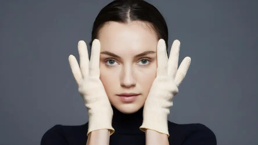 female-beauty-treatment-gloves-hands.jpg