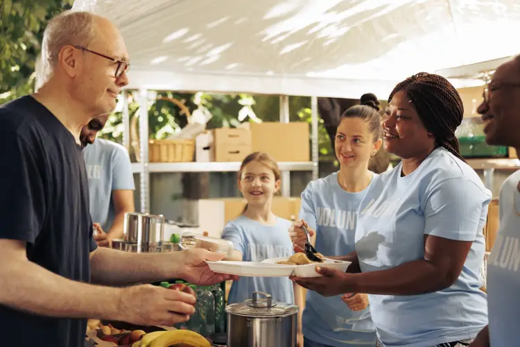 charitable-group-donate-free-food.jpg