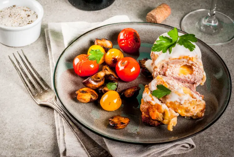 chicken-cordon-bleu-with-roasted-tomatoes.jpg