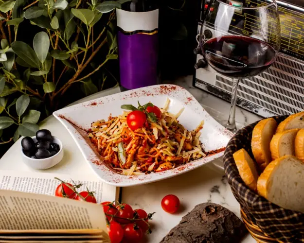 spaghetti_parmesan_cherry_tomato_wine_bread.jpg