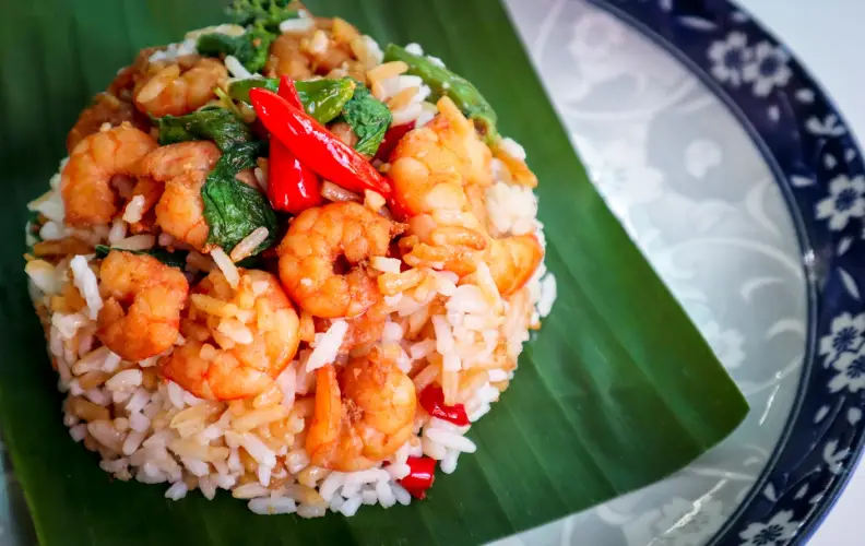 stir-fried-shrimp-basil-with-steamed-rice-call-khao-pad-kra-pao-thai-tradition-food-concept.jpg