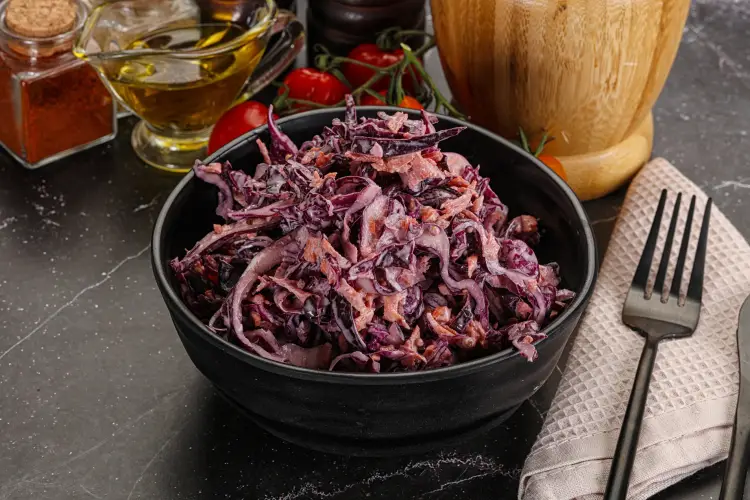 coleslaw-salad-with-cabbage-carrot.jpg
