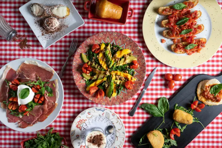 italian-appetizers-and-desserts.jpg