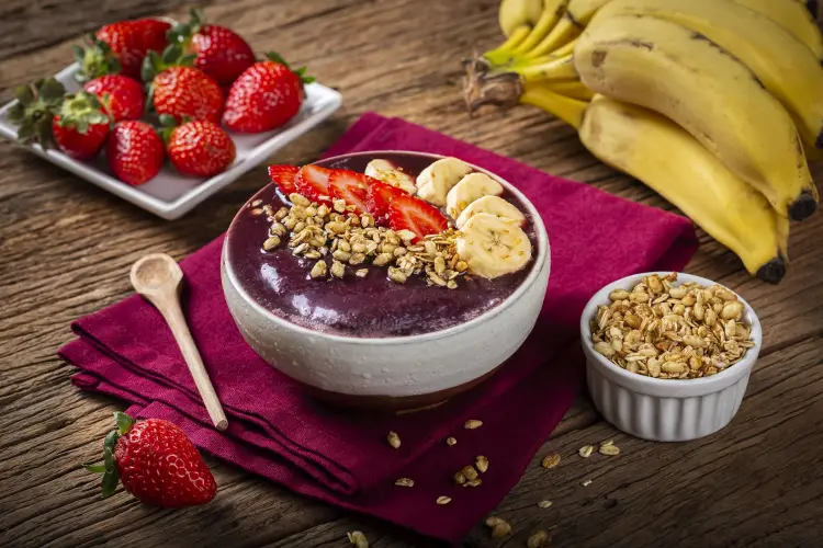 acai-bowl-with-granola-banana-and-strawberries.jpg