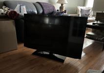 Samsung 40" HD TV – Excellent Condition – $250 (Markham) - Toronto - Electronics listing
