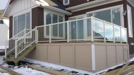Glass Railings: Modern Elegance and Safety for Outdoor Space - Farm & Garden listing in Saskatoon