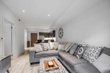 Stunning Furnished Apt Available for  rent.. - photo 3 / 6