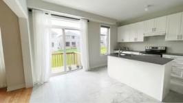 Newly Built House in Sutton Jackson 's Point for Rent - photo 3 / 5