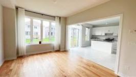 Sutton Jackson's Point Georgina Newly Built House for Rent - photo 5 / 6