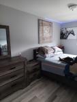 House 4 Rent N. York 3Bed, 1Wash, 1Park, 1Ldry $3300 416.8186885 - photo 5 / 5