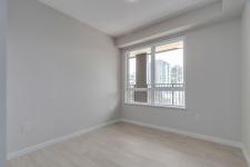 3BR Condo for Rent with Balcony & City Views - photo 4 / 6