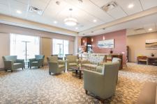 Beautiful Retirement Suites in Peterborough - photo 4 / 6