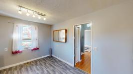 Spacious and Well-Maintained 3-bedroom, 2-bathroom - photo 3 / 6
