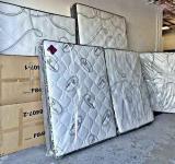 Queen Mattress – Like New Condition - photo 2 / 3