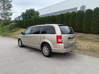2009 Chrysler Town & Country Touring, Auto, Full Load, $4995 - photo 4 / 6