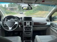 2009 Chrysler Town & Country Touring, Auto, Full Load, $4995 - photo 5 / 6