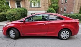 Hyundai Elantra Coupé 2013, automatique, propre et bien entretenue - Cars listing in Montreal