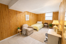 Unbeatable Subway Acc! $899 All-Inclusive Room @ Bayview Village - photo 2 / 5