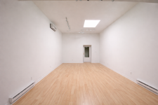 🎬 Creative Workspace for Lease – Toronto Port Lands - photo 3 / 4