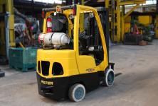2018 Hyster S60FT Forklift - 6,000 lb LPG - photo 2 / 5