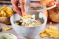 Creamy Sour Cream and Onion Dip Recipe for Every Party - Food & Treats listing in Toronto