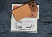 Apple iPhone 17 Pro Max 256gb - Cell Phones listing in Toronto
