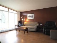 Ideal for large families Outstanding parking capacity, and room for ad - photo 3 / 6