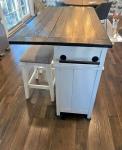 Kitchen island - photo 2 / 4