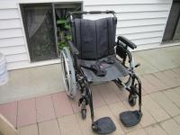 ROOMY LARGE 22" WIDE LITESTREAM XF WHEELCHAIR FOR SALE - photo 4 / 6